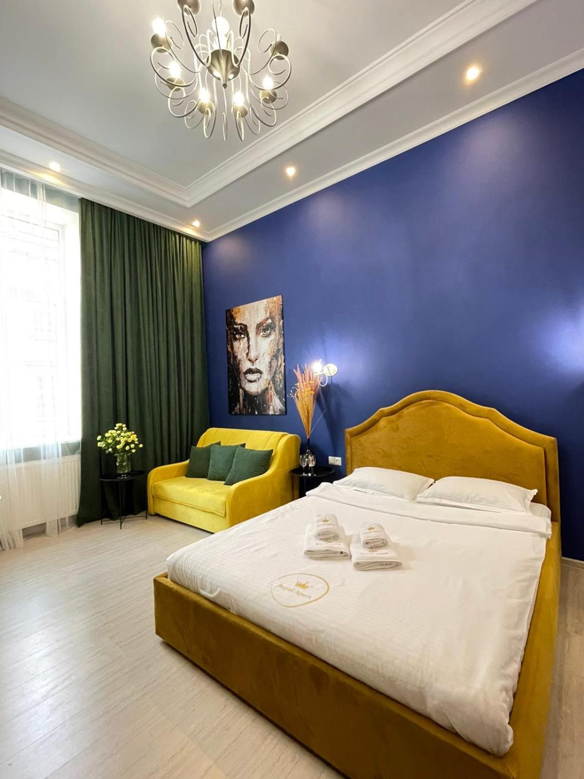 Royal Apartment On Slovatskogo 8 Lviv Buitenkant foto